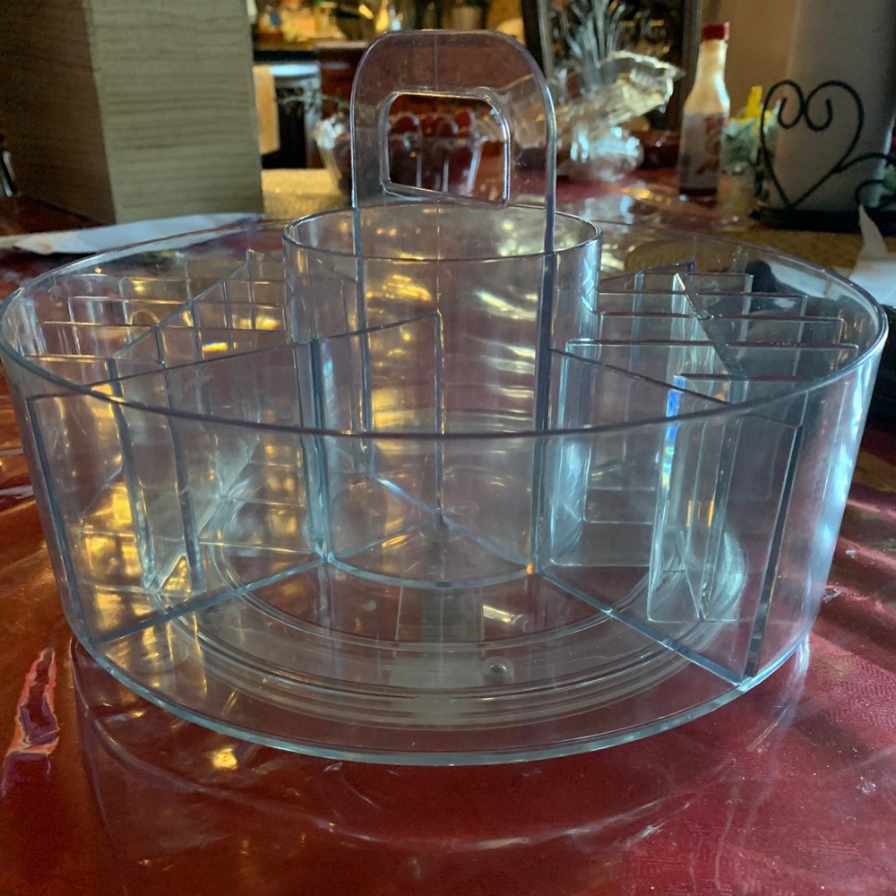 Makeup organizer